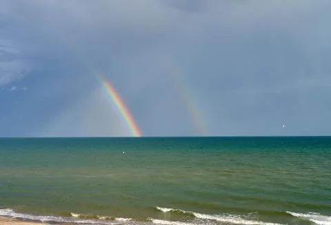 Dramatic clouds float over the coast of the Azov Sea Stock-Fotos