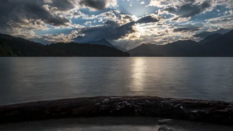 Dramatic clouds at lake time lapse 4k Видео 138318543