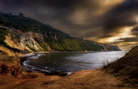 Dramatic clouds over Palos Verdes Estates coastline and cove 스톡 사진