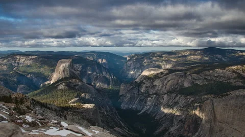 Dramatic Clouds over Yosemite Valley Timelapse, 4K Stock Footage 154277280