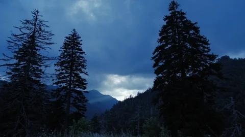 Dramatic Clouds in the Valleys and Hills of The Great Smoky Mountains Stock-Footage 96753026