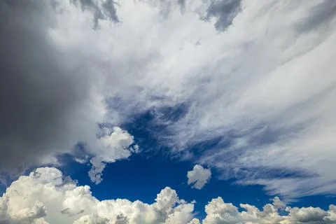 Dramatic clouds in vast sky during daytime outdoors 写真素材