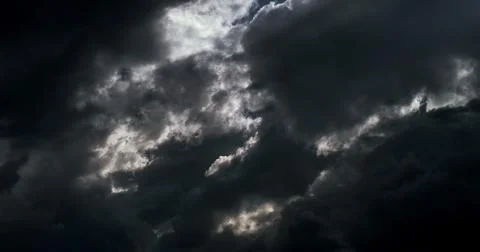 Dramatic cloudscape displays ominous storm structure. Stockfoto's