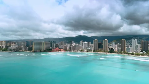 Dramatic cloudscape gathered above the scenery of Waikiki, Honolulu, Hawaii, USA Video stock 310508529