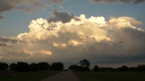 Dramatic Cloudscape Late Afternoon Sky Cumulonimbus Clouds Vidéo 50261647