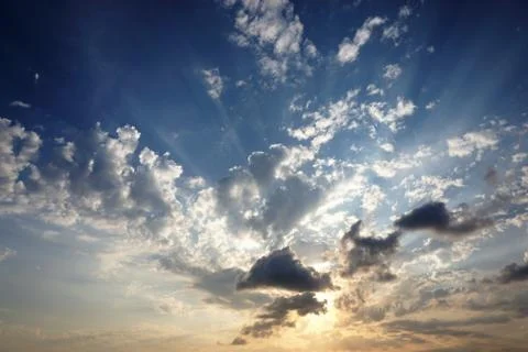 Dramatic cloudy blue sky before sunset. 스톡 사진