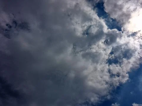 Dramatic Cloudy Sky with Blue Opening Foto stock