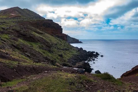 Dramatic Coastal Cliffs and Rocky Shore in Madeira 스톡 사진