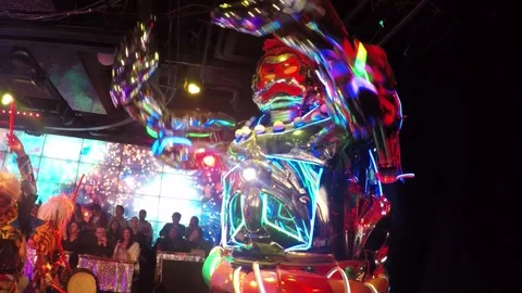 Dramatic &amp; Electric Robot Restaurant Show.  Electric carnival with Robots Stockbeeldmateriaal 148748224