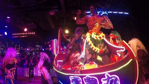 Dramatic &amp; Electric Robot Restaurant Show.  Electric carnival with Robots Stockbeeldmateriaal 148748295