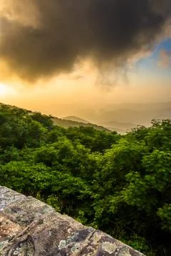 Dramatic evening view of the blue ridge mountains from the blue ridge parkway Stock-Fotos