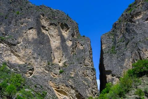 Dramatic Gorge with Clear Blue Sky Stock-Fotos