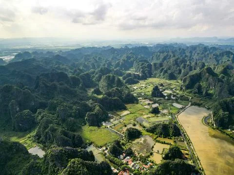 Dramatic Green Mountain Valley Winding Road Vietnam Highlands Stock Photos