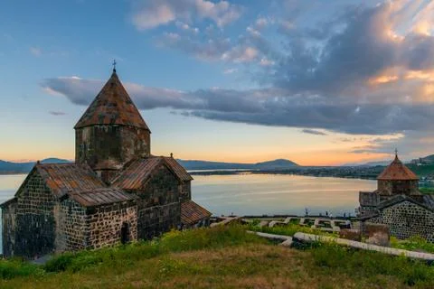 Dramatic landscape, the sky over the Sevanavank monastery in Sevan in Armenia 스톡 사진