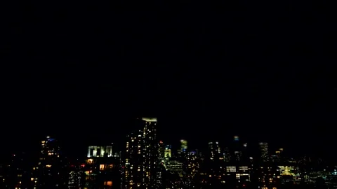 Dramatic lightning flashes over the Toronto city Stockbeeldmateriaal 347533123