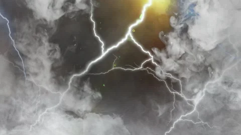 Dramatic lightning strikes through stormy clouds Video stock 337086972