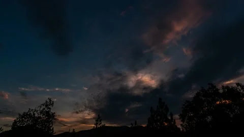 Dramatic Morning Light Landscape Time-lapse. Stock Footage 137804695