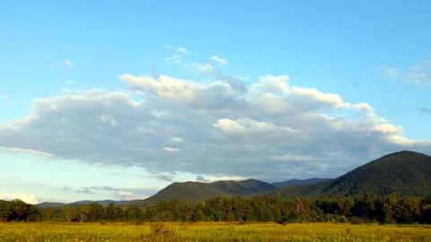 Dramatic Mountain Pasture Clouds )2) Foto stock