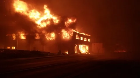 Dramatic new footage emerges of Camp Fire burning Paradise Stock-Footage 105830822