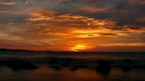 Dramatic ocean sunset Stock Footage 52922743