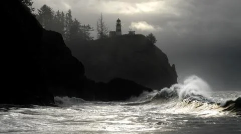 Dramatic Ocean Waves and Rocks 스톡 사진