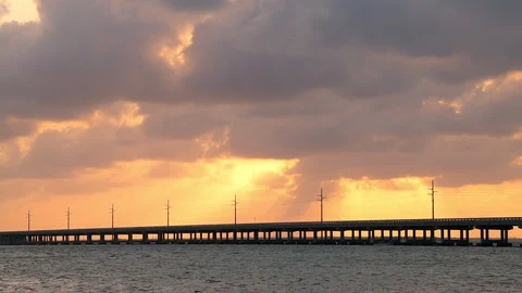 Dramatic orange sunset in Bahia Honda State Park in Florida Keys Video stock 101749672
