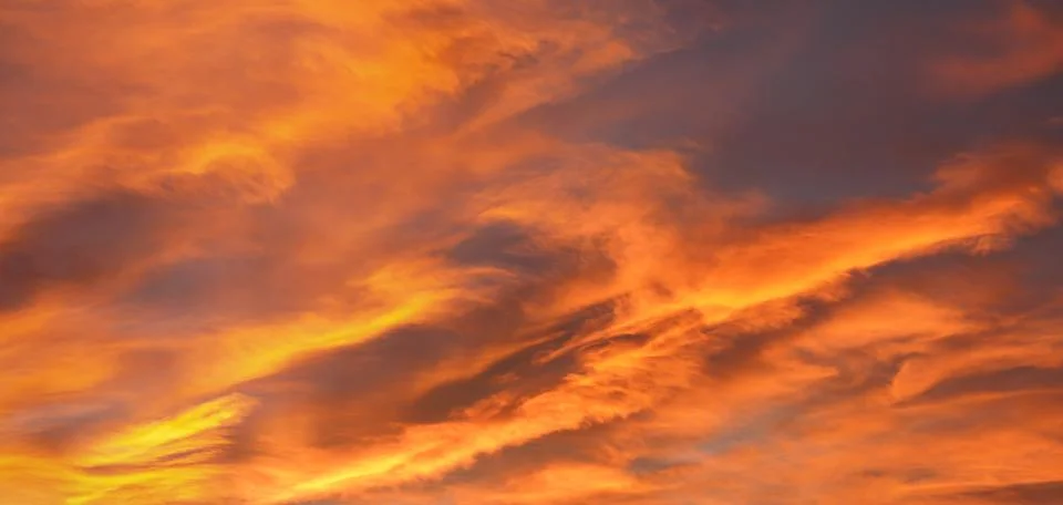 Dramatic orange sunset sky background Foto stock