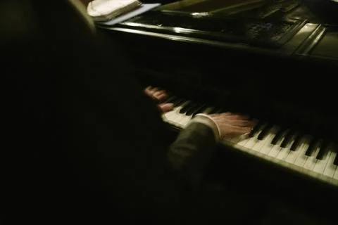 Dramatic piano playing in Berlin 스톡 사진