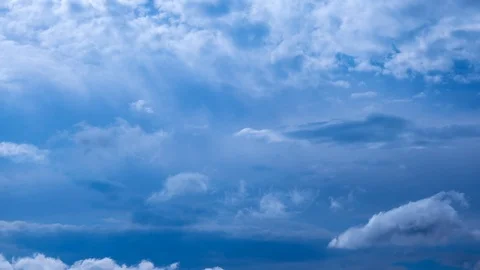 Dramatic rain cloud moving before the storm, timelapse Видео 113681003