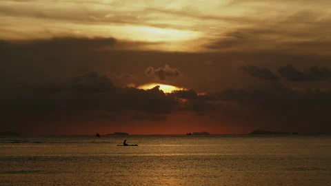 Dramatic red sunset over Lipa Noi beach. Koh Samui, Thailand. Stock Footage 329679243