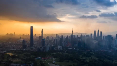 Dramatic running  cloud Stock Footage 140075771