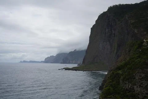 Dramatic Sea Cliffs on Madeira Coast Stock-Fotos
