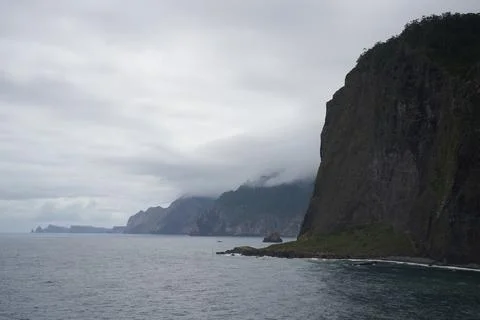 Dramatic Sea Cliffs on Madeira Coast Stock-Fotos