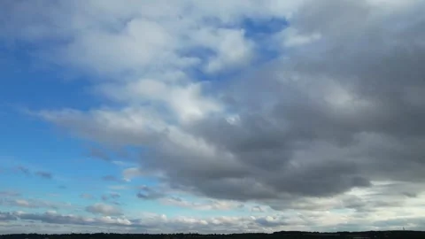 Dramatic Sky and Clouds over United Kingdom Vídeos de archivo 337600309