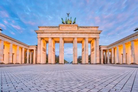 Dramatic sky with Brandenburg gate in Berlin city, Germany Fotos de archivo