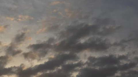 Dramatic Sky With Clouds At Dusk 스톡 사진