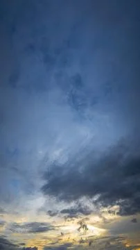 Dramatic Sky with Clouds at Sunset Foto stock
