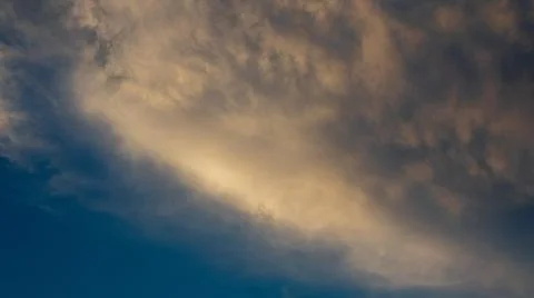 Dramatic Sky with Golden Clouds at Sunset Fotos Stock