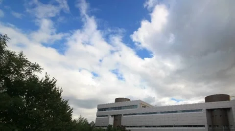 Dramatic sky over the building. timelapse. Видео 8833419