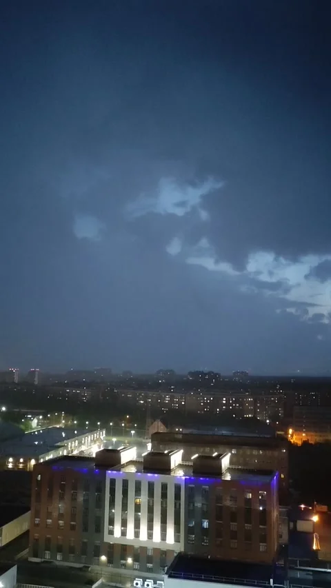 Dramatic sky over the city. Storm clouds move quickly during a storm Stock Footage 314152971