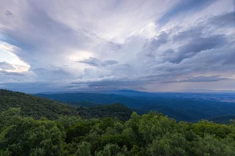Dramatic sky over the mountain landscape from Spain Foto stock