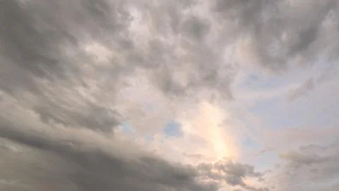 Dramatic Sky with Overcast Clouds Stock-Fotos