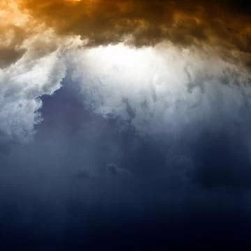 Dramatic sky Фото