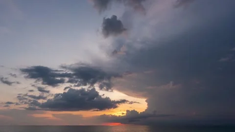 Dramatic sky sunris 4K Time lapse video. Scene of Colorful romantic sky sunset w Stock-Footage 172388473