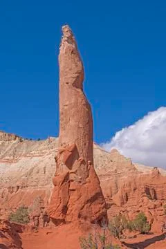 Dramatic Spire in the Desert Stockfoto's