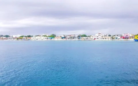 Dramatic Storm Clouds Above Turquoise Caribbean Harbor Paradise Cozumel Mexic Stock-Fotos