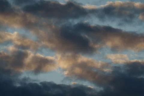 Dramatic summer sunset Stockfoto's