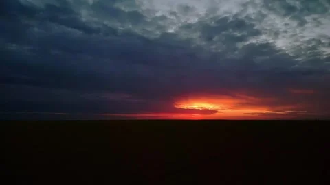 Dramatic Sunset Aerial Drone Shot Vidéo 289670385