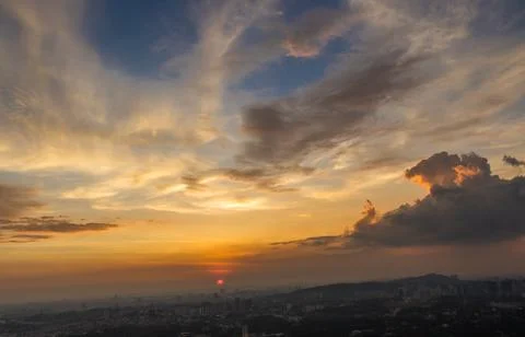 Dramatic sunset  and clouds over Kuala Lumpur Stock Photos