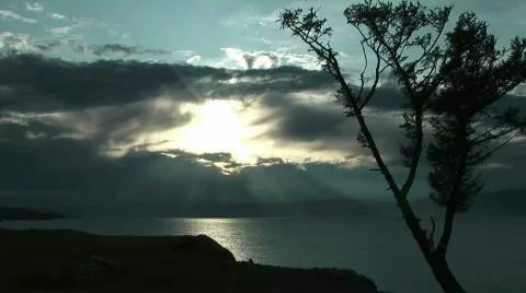Dramatic sunset on Baikal lake.  库存影片 570442